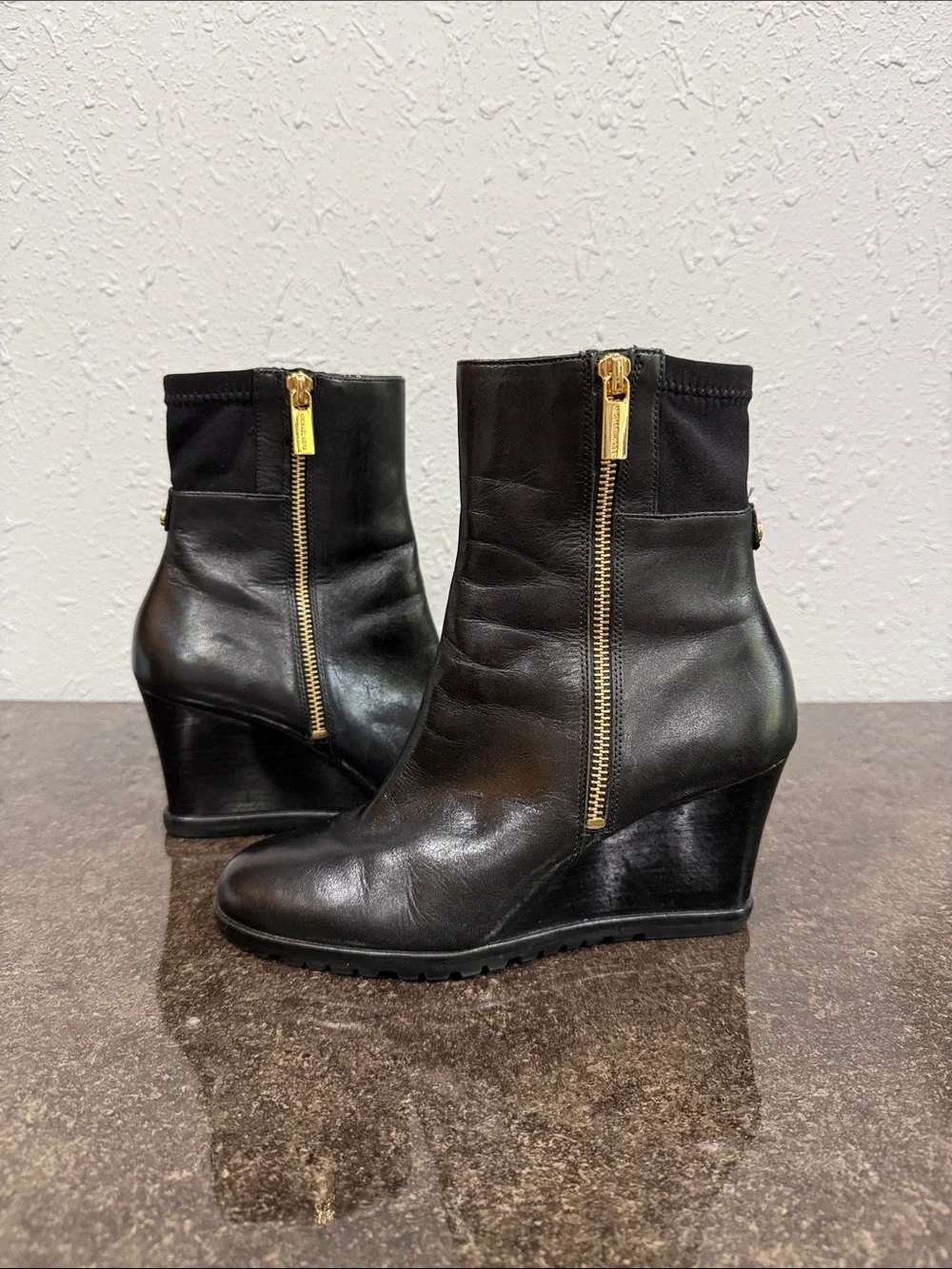 Michael‎ Kors Aileen Wedge Ankle Boots Black Leather Women’s Size 7